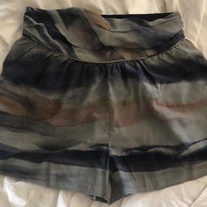 Wilfred Sz XS Silk Shorts